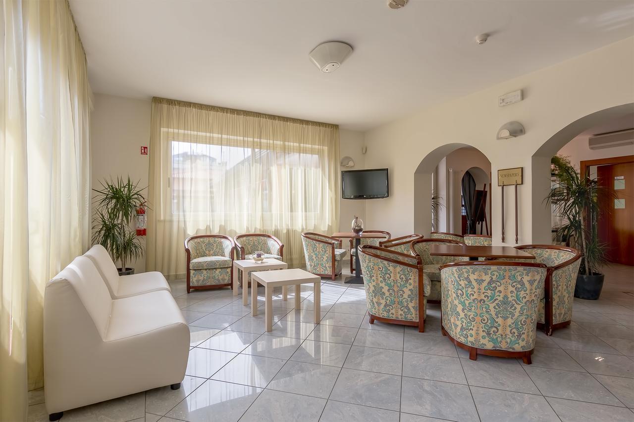 Hotel Riva Lido di Camaiore Kültér fotó