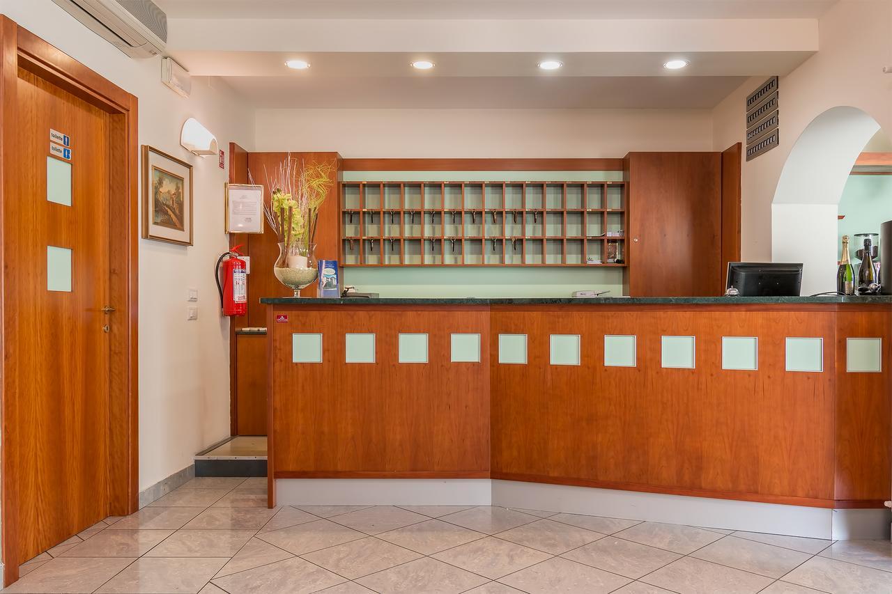 Hotel Riva Lido di Camaiore Kültér fotó