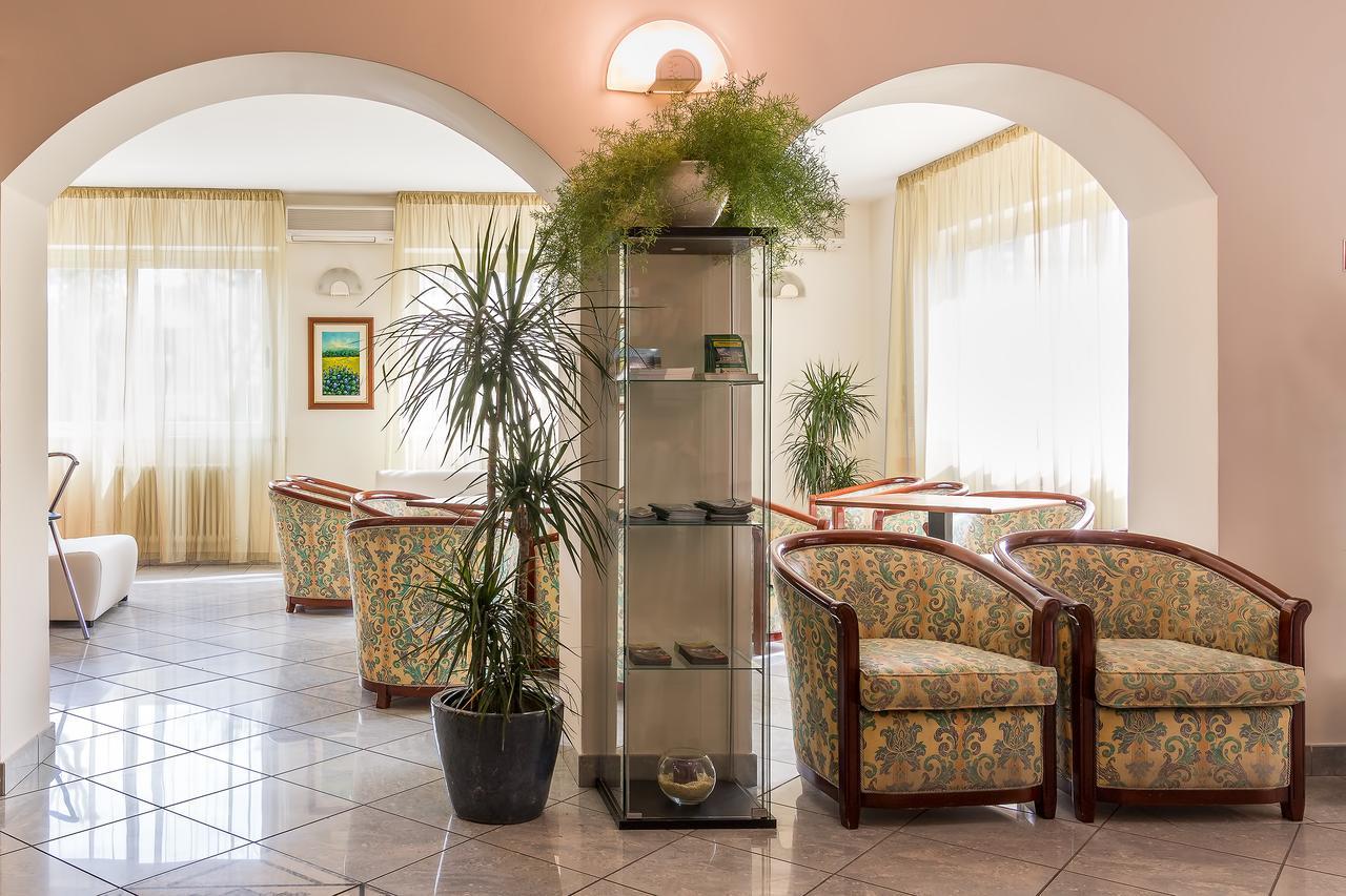 Hotel Riva Lido di Camaiore Kültér fotó