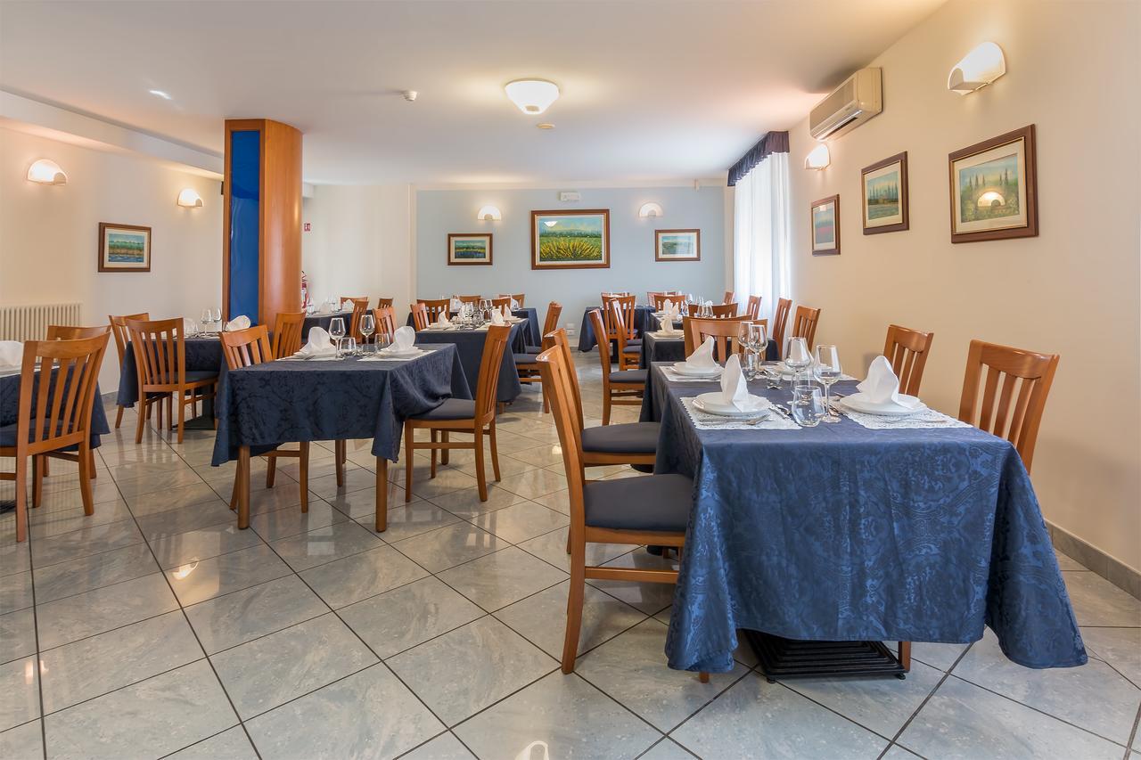 Hotel Riva Lido di Camaiore Kültér fotó